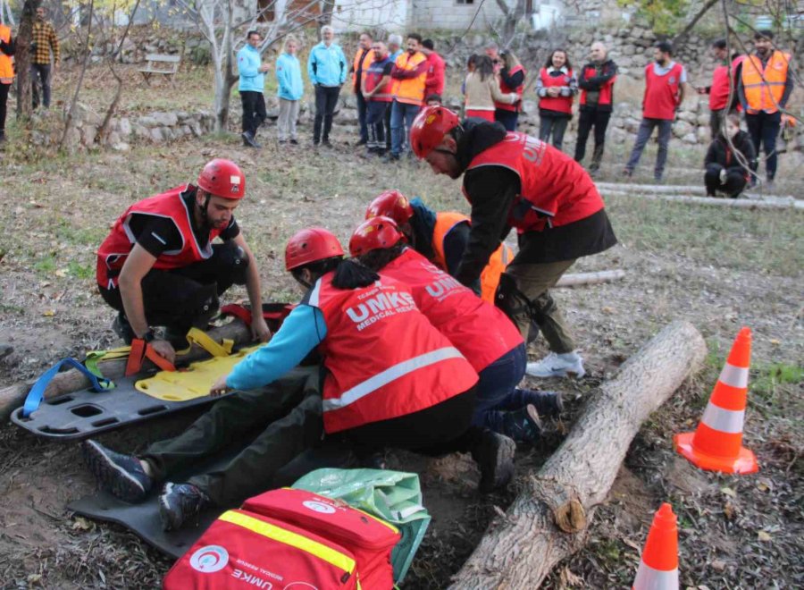 Kayseri’de Umke Ekipleri Muhtemel Afet Ve Kazalara Hazırlanıyor