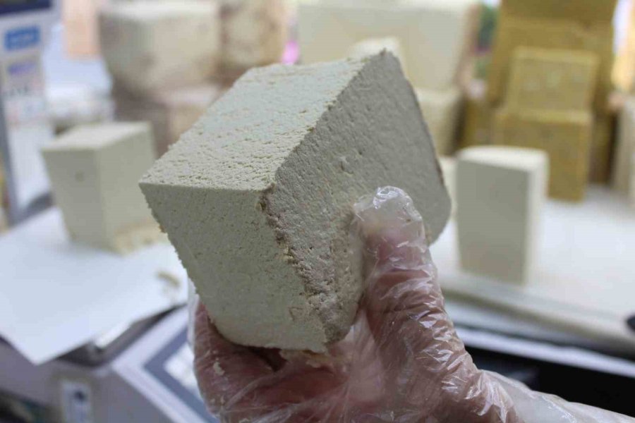 Kışın Tahin Helvası İnsan Vücuduna Enerji Veriyor