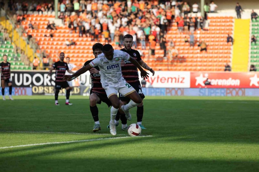 Trendyol Süper Lig: Corendon Alanyaspor: 0 - Gaziantep Fk: 3