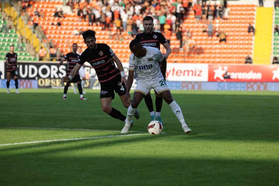 Trendyol Süper Lig: Corendon Alanyaspor: 0 - Gaziantep Fk: 3