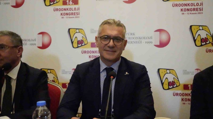 Kanser Hastaları İçin Olağanüstü Etkili Besin Ya Da İçecek Yok