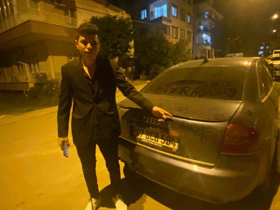 ’her Şeyim’ Dediği Lüks Otomobiline Kesici Alet İle Yazı Yazıldığını Görünce Hayatının Şokunu Yaşadı