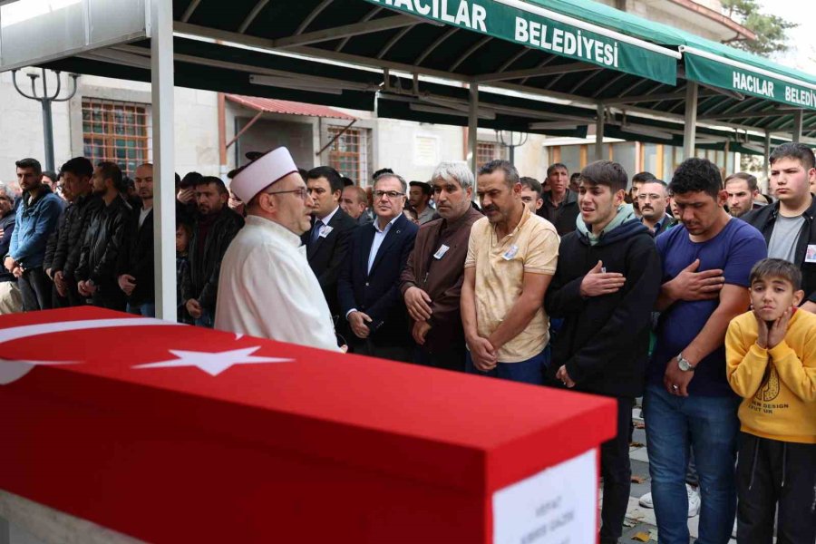 Kıbrıs Gazisi Son Yolculuğuna Uğurlandı