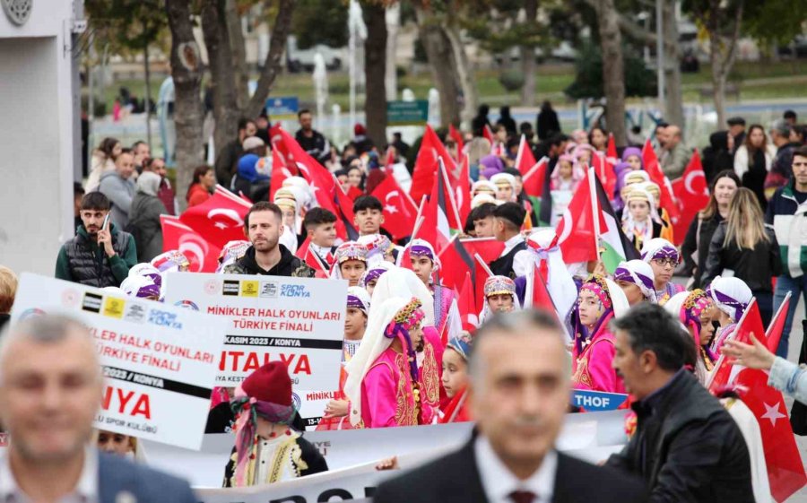 Konya’da Halk Oyunları Minikler Türkiye Şampiyonası Kortejle Başladı