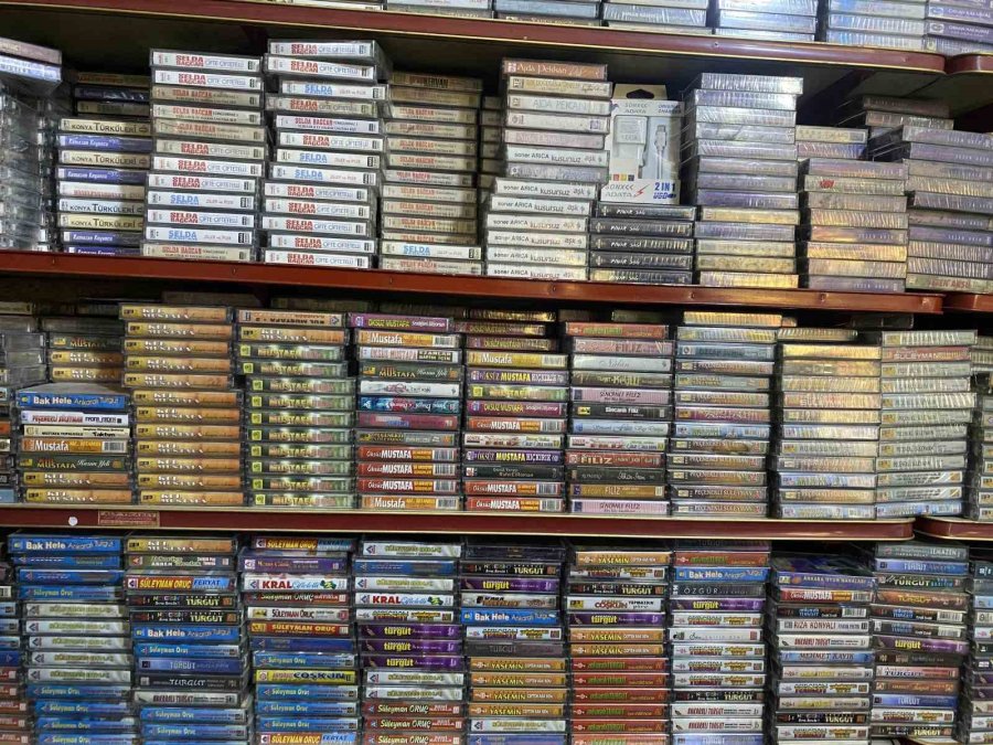 Kaset Satarak 45 Yılını Geçirdi, Ölene Kadar Da Satmaya Devam Etmek İstiyor