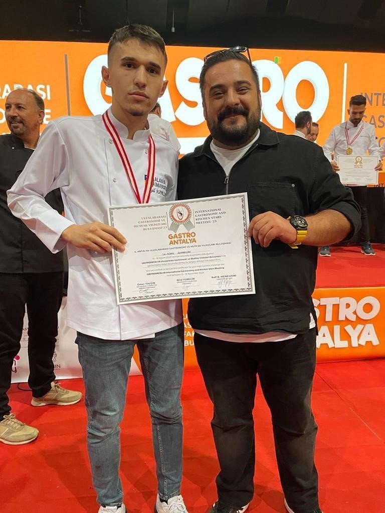 Gastronomi Yarışmasında Alanya Üniversitesi’ne Gümüş Madalya