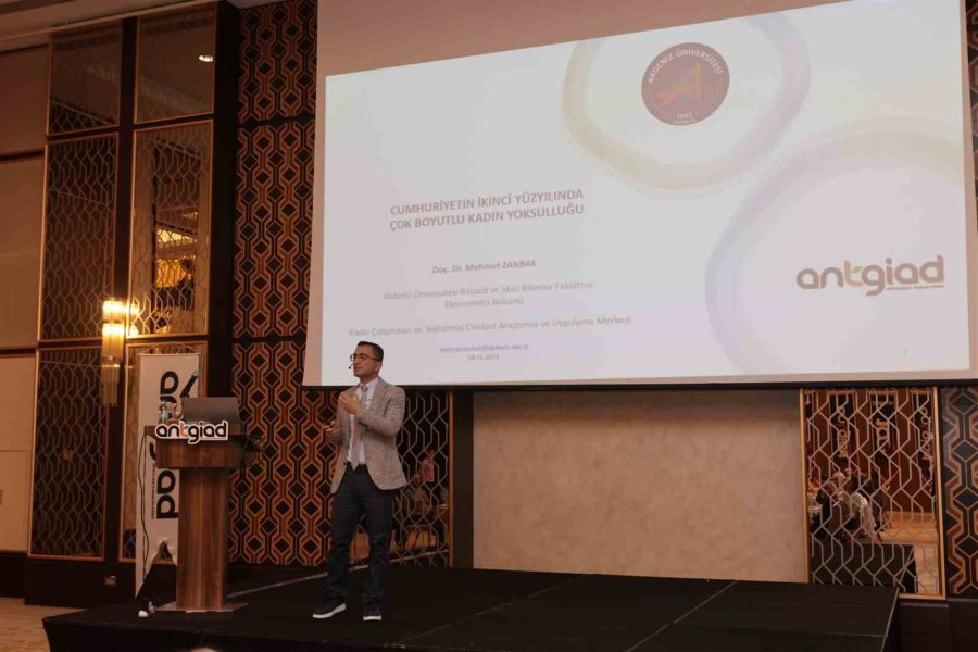 "400 Kadının 267’si, Yani Yarıdan Fazlası En Az 10 Göstergede Yoksunluk Yaşıyor"