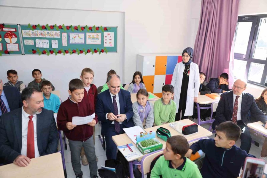Selçuklu Belediyesi Sızma Alparslan İlkokulunun Resmi Açılışı Yapıldı