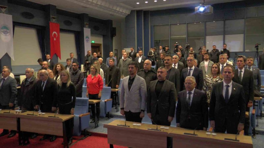 Ayaklanan 7,5 Milyon Yıllık Tarih Sergilenmeye Başlandı