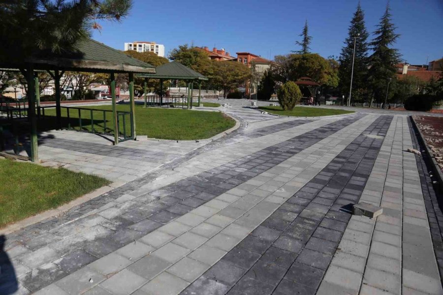 Karaman’da Alparslan Türkeş Parkı’nda Çalışmalar Sürüyor