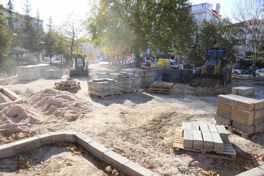 Karaman’da Alparslan Türkeş Parkı’nda Çalışmalar Sürüyor