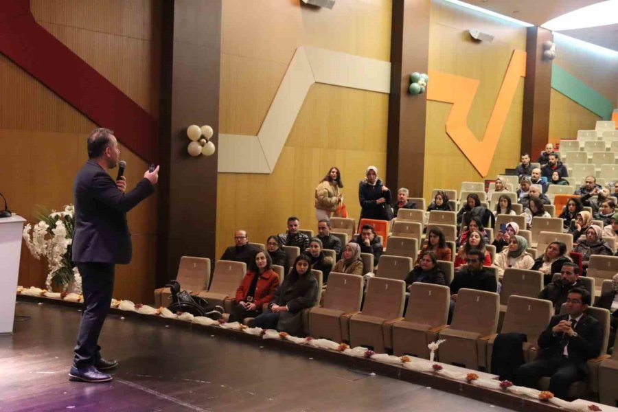 Kayseri’de Rehber Öğretmenlere "uyuşturucu" Eğitimi