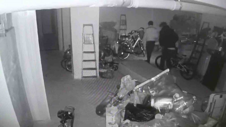 Karaman’da Motosiklet Ve Bisiklet Çalan 5 Şüpheliden 2’si Tutuklandı