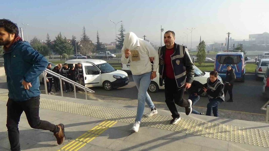 Karaman’da Motosiklet Ve Bisiklet Çalan 5 Şüpheliden 2’si Tutuklandı