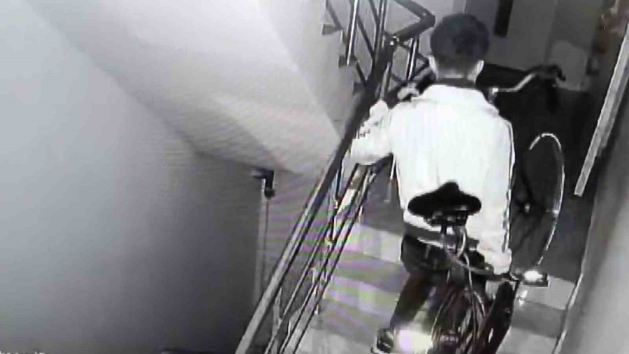 Karaman’da Motosiklet Ve Bisiklet Çalan 5 Şüpheliden 2’si Tutuklandı