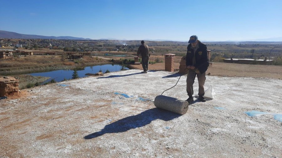 Sanatçıların Köyünde Toprak Damlarda Kış Hazırlığı