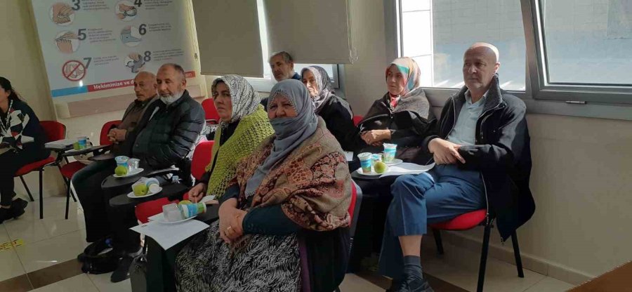 Başhekim Çetinkaya: "antibiyotiklerin Gelecek Nesillerde Etkin Olması İçin Akılcı Kullanım Şart"