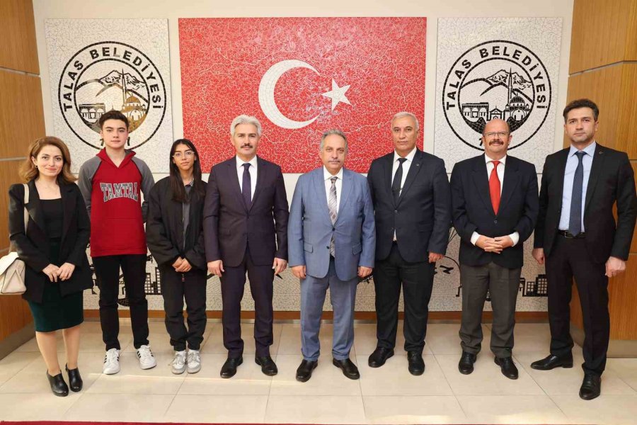 Başkan Yalçın’a Öğretmenler Günü’nde Anlamlı Ziyaret