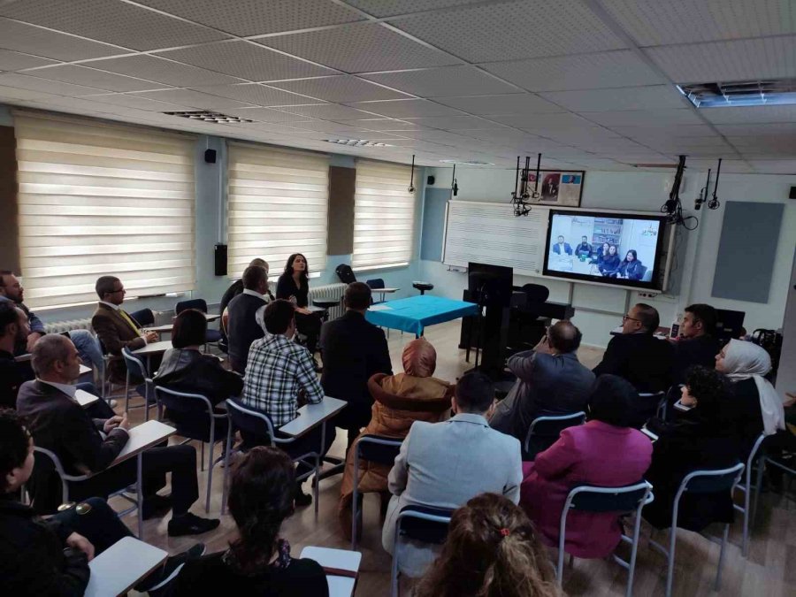 Niğdeli Öğretmenler Nurdağı’ndaki Öğretmenlerin Gününü Kutladı