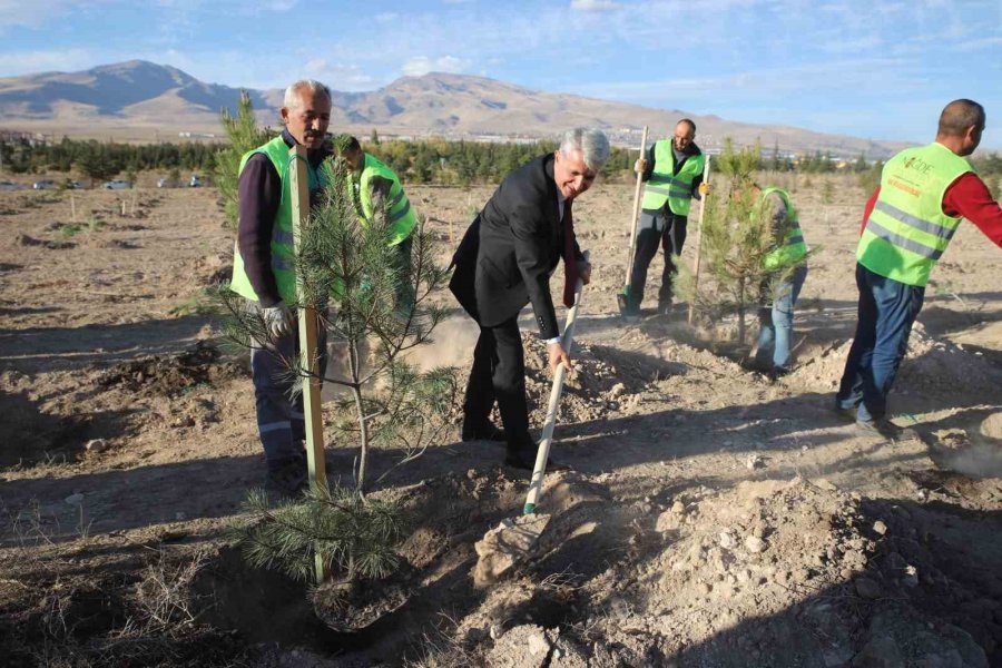 Niğde Belediyesi’nden Öğretmenlere Anlamlı Hediye