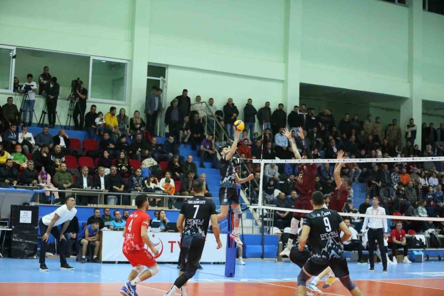 Efeler Ligi: Develi Belediyespor: 3 - Galatasaray Hdı Sigorta: 2