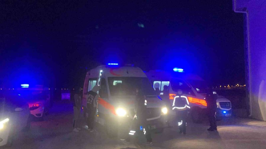 Apart Dairede Yangın Çıktı, 3 Kişi Dumandan Etkilendi