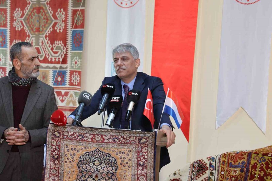 Osmanlı’nın Hollanda’ya Hediye Ettiği 118 Yıllık Hereke Halısı Aksaray’da