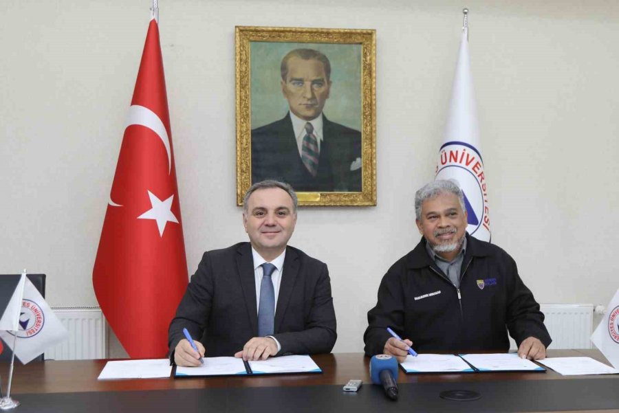 Erü, Malezya’daki 3 Üniversite İle İş Birliği Yapacak