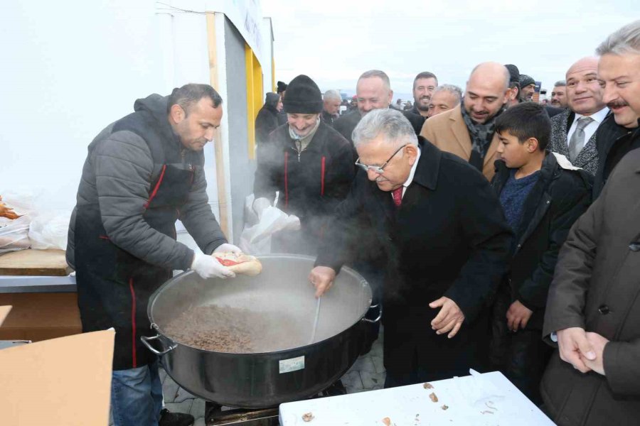 Büyükkılıç, İç Anadolu’nun En Büyük Canlı Hayvan Borsası Ve Pazar Yeri’ni Ziyaret Etti