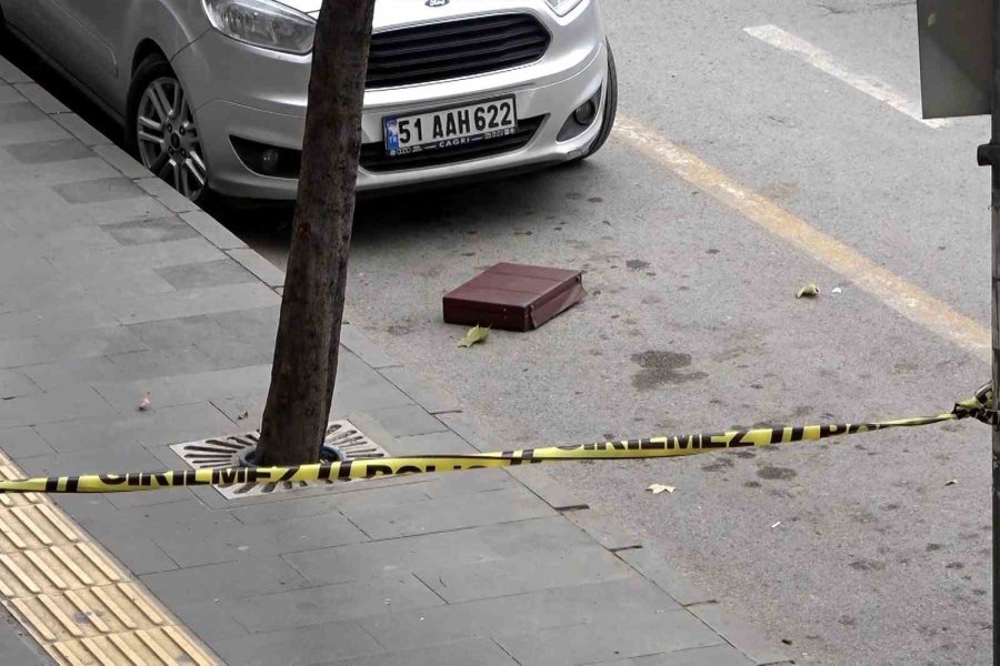 Niğde’de Şüpheli Çanta Alarmı