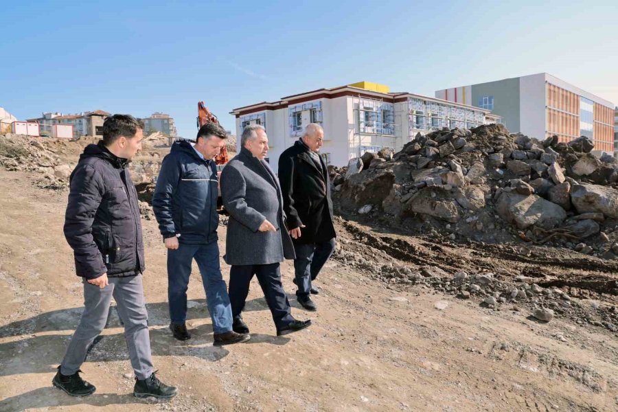 Başkan Yalçın Talas Millet Bahçesi Eğitim Kampüsü’nde