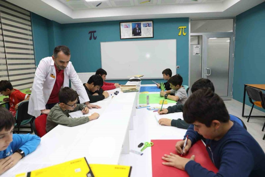 Kaymek’ten Öğrenciler İçin Ödev Merkezi