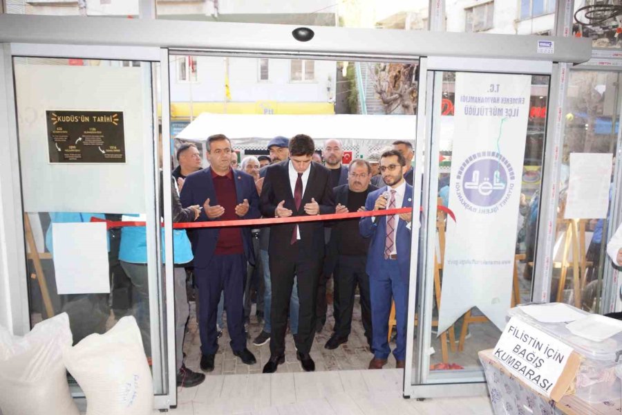 Karaman’da Filistin Yararına Hayır Çarşısı Açıldı