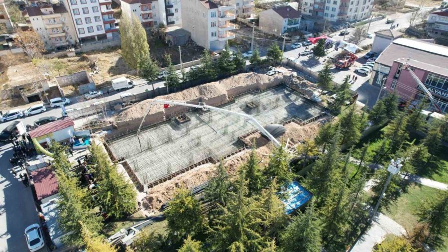 Gençlik Ve Kadın Yaşam Merkezi Temeli Düzenlenen Törenle Atıldı