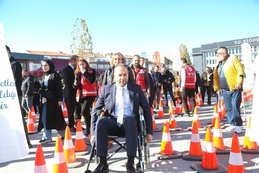 Engelliler Platformu Empati Yaptı