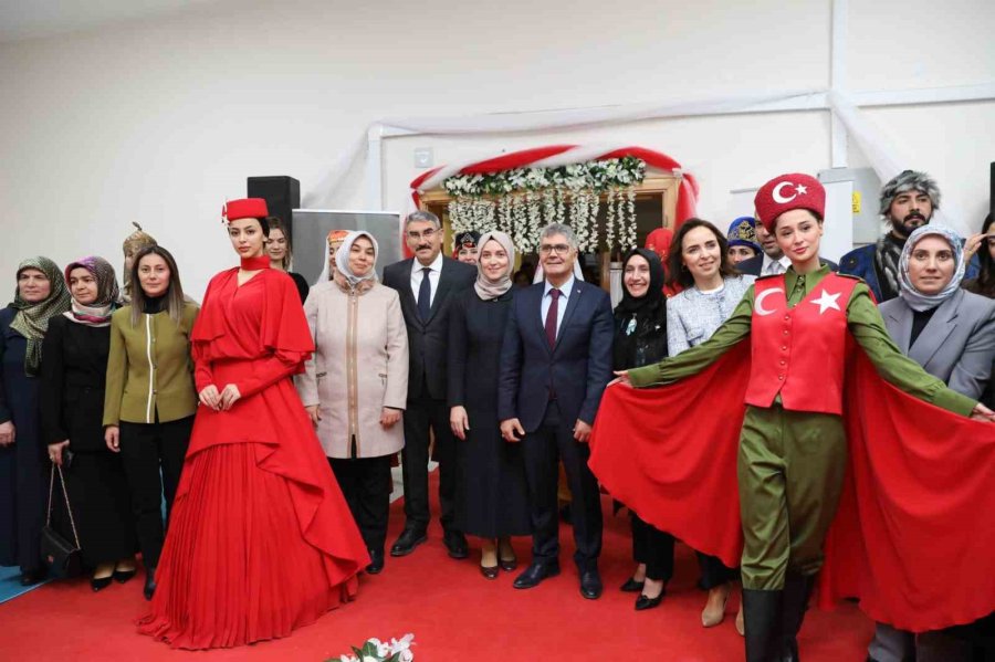 Niğde’de "yapısından Doğasına Niğde Motiflerinin Dili Sergisi" Açıldı