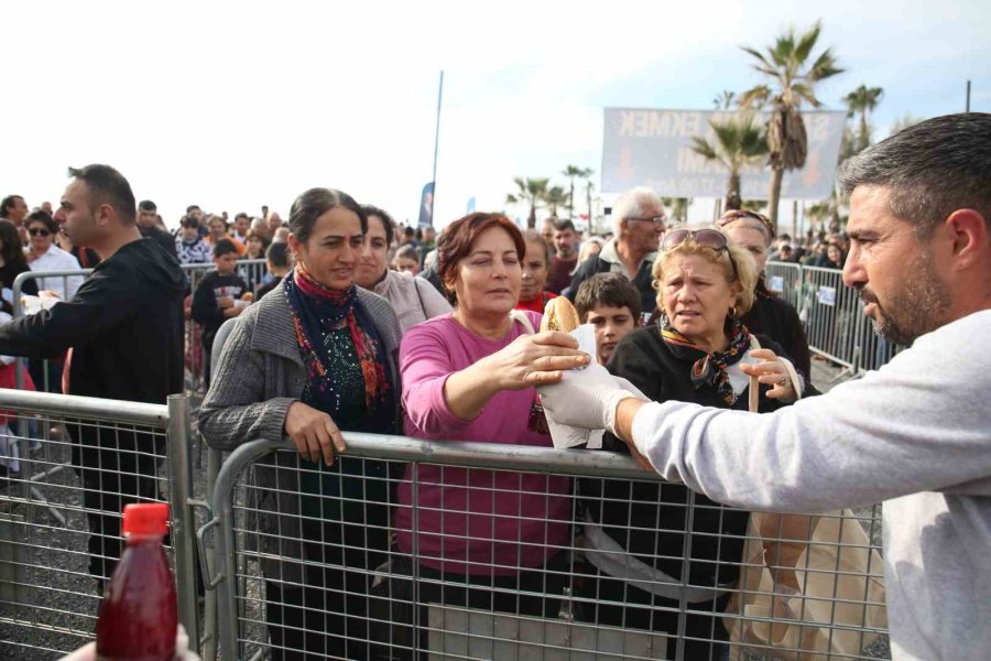 Mersin’de Karaduvar Balık Festivali Coşkusu