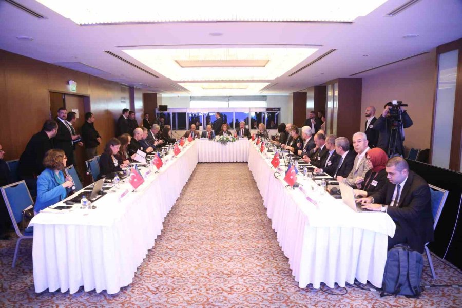 Başkan Büyükkılıç, Ab Yerel Ve Bölgesel Yönetimler Kongresi Bölgeler Meclis Toplantısı’na Katıldı