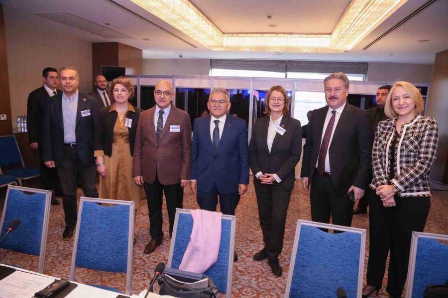 Başkan Büyükkılıç, Ab Yerel Ve Bölgesel Yönetimler Kongresi Bölgeler Meclis Toplantısı’na Katıldı