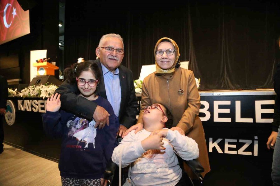 Vali Çiçek Ve Başkan Büyükkılıç, Özel Çocukların Heyecanına Ortak Oldu