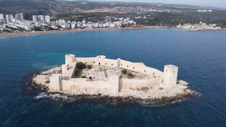 Kızkalesi’nde Kış Günü Deniz Keyfi