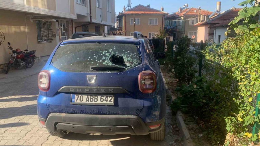 Karaman’da Site Bahçesindeki Cip Gece Yarısı Kurşunlandı