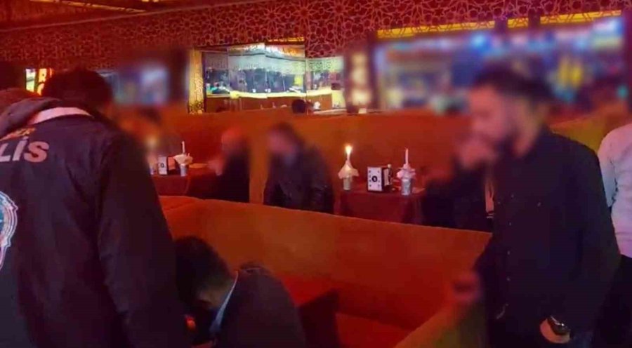 Konya’da Ruhsatsız Faaliyet Gösteren 9 Eğlence Mekanı Mühürlendi