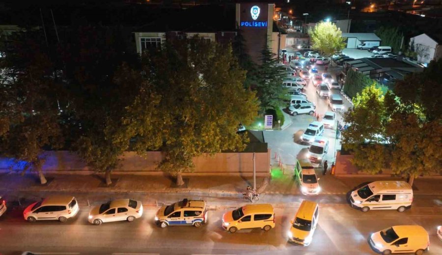 Konya’da Ruhsatsız Faaliyet Gösteren 9 Eğlence Mekanı Mühürlendi