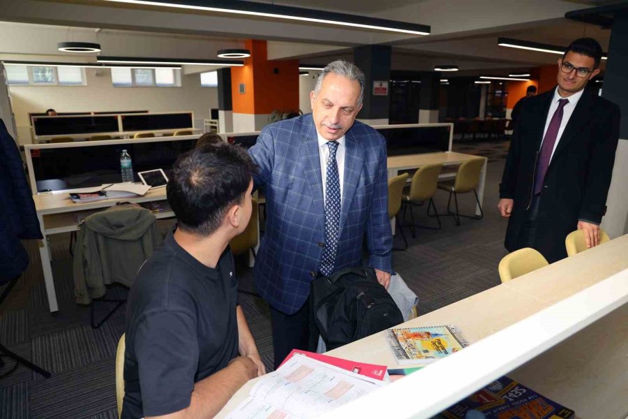 Başkan Yalçın’ın Kütüphaneler Günü