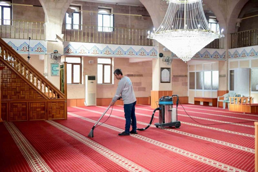 Başkan Dinçer: “tüm Camilerimizin Temizliğini Üstlendik”