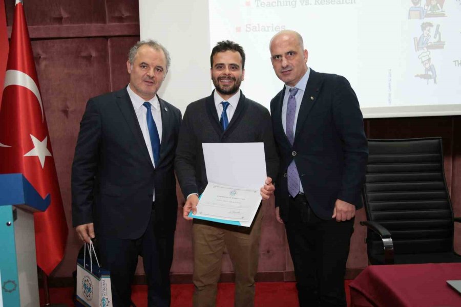 Alkü’de Yurt Dışında Eğitimler Konusu Anlatıldı