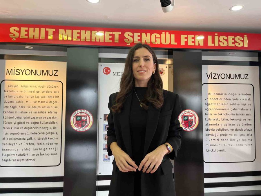 Eskişehirli Öğrenciler Sığırkuyruğu Bitkisi İle Kanserli Hücreyi İyileştirdi