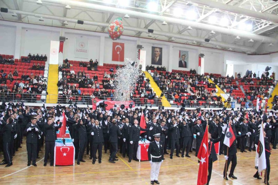 Karaman Pomem’de 373 Polis Adayı Mezun Oldu