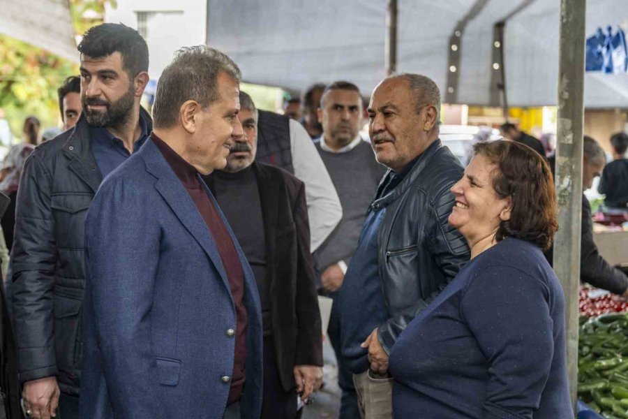 Başkan Seçer, Pazarda Vatandaşla Buluştu
